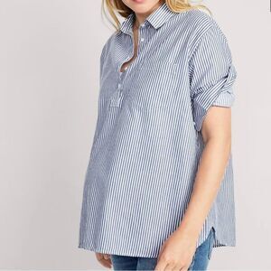 Old Navy Maternity Boyfriend Blue & White Striped Popover Shirt. Medium. NEW.